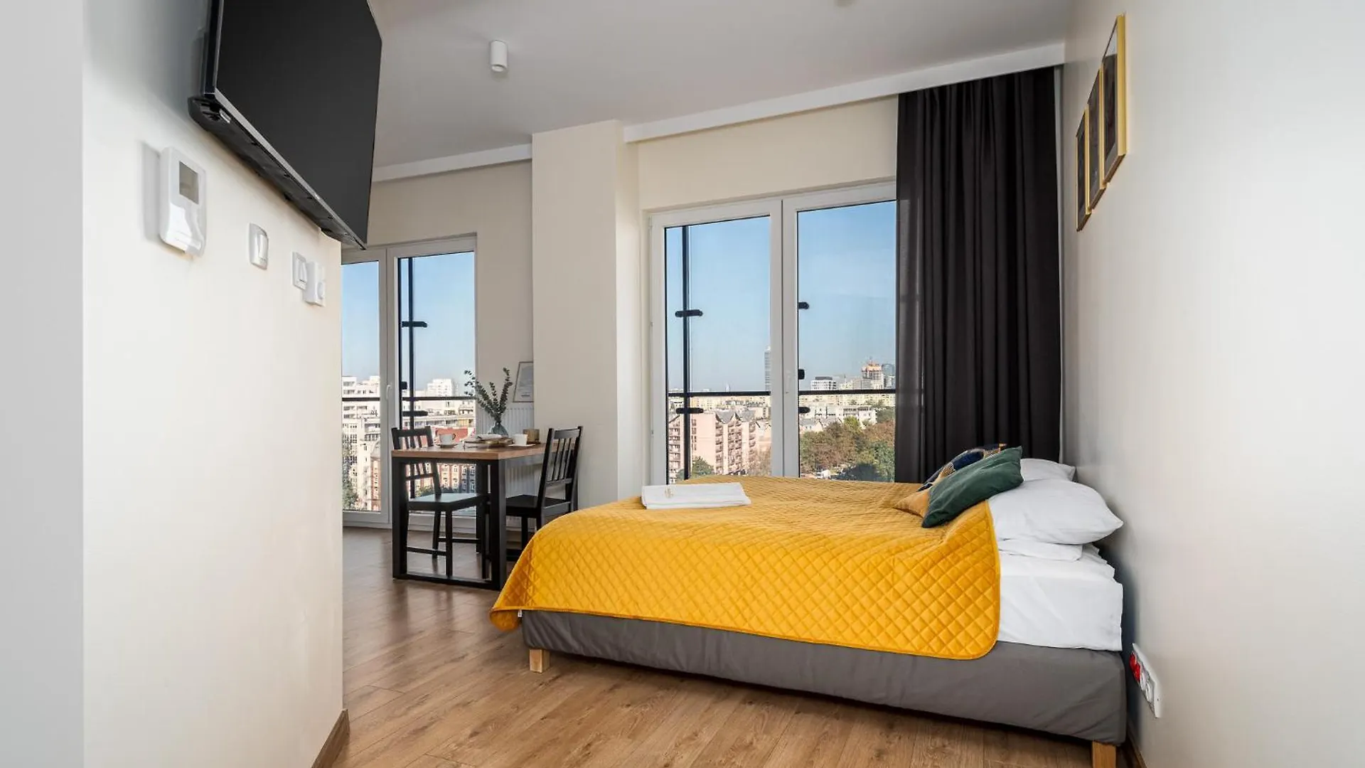 Warsview Apartments Warsaw Poland